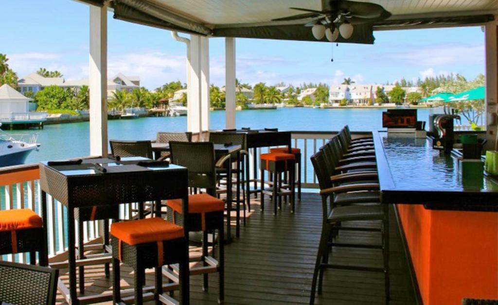 Sandyport Beach Resort Nassau Buitenkant foto