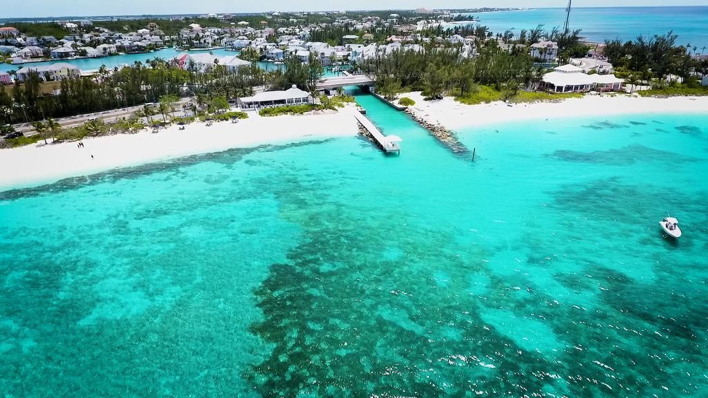 Sandyport Beach Resort Nassau Buitenkant foto
