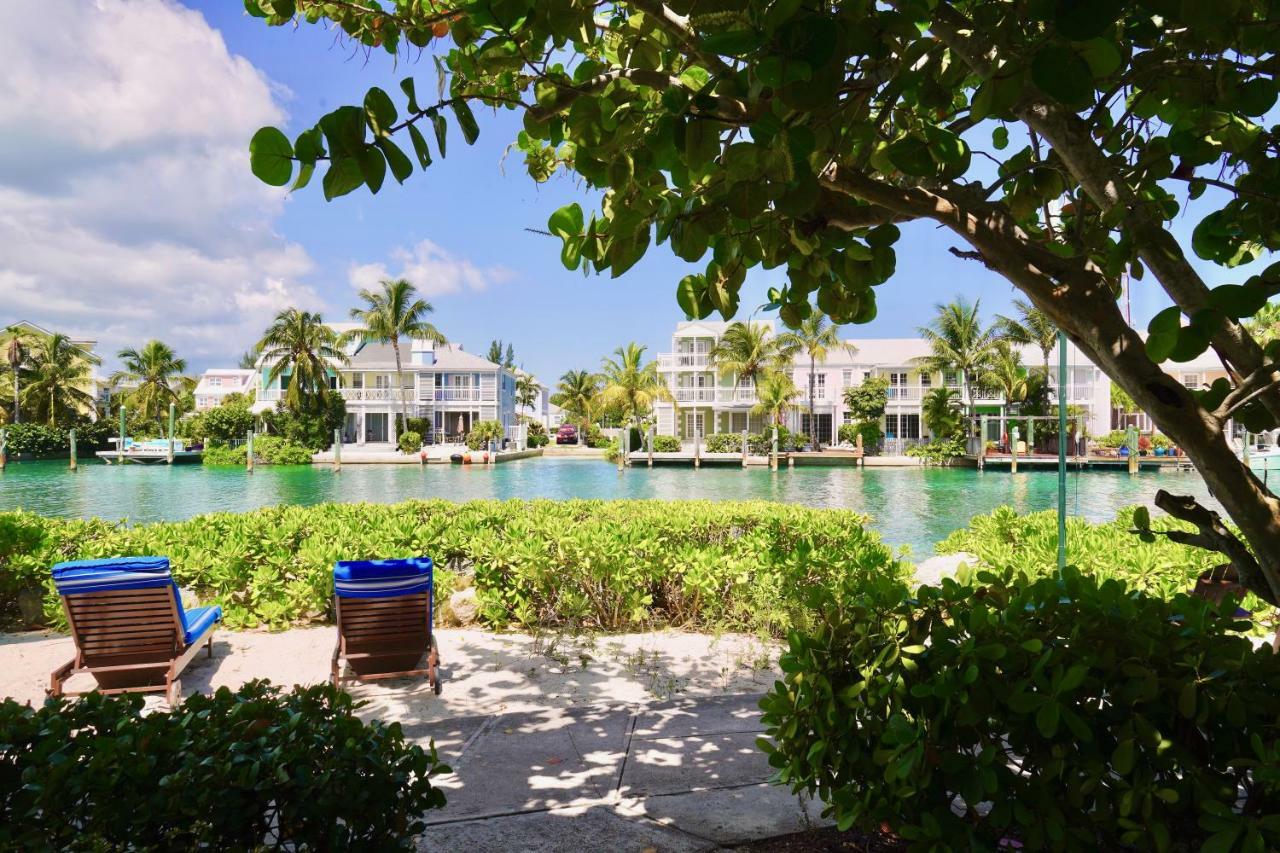 Sandyport Beach Resort Nassau Buitenkant foto