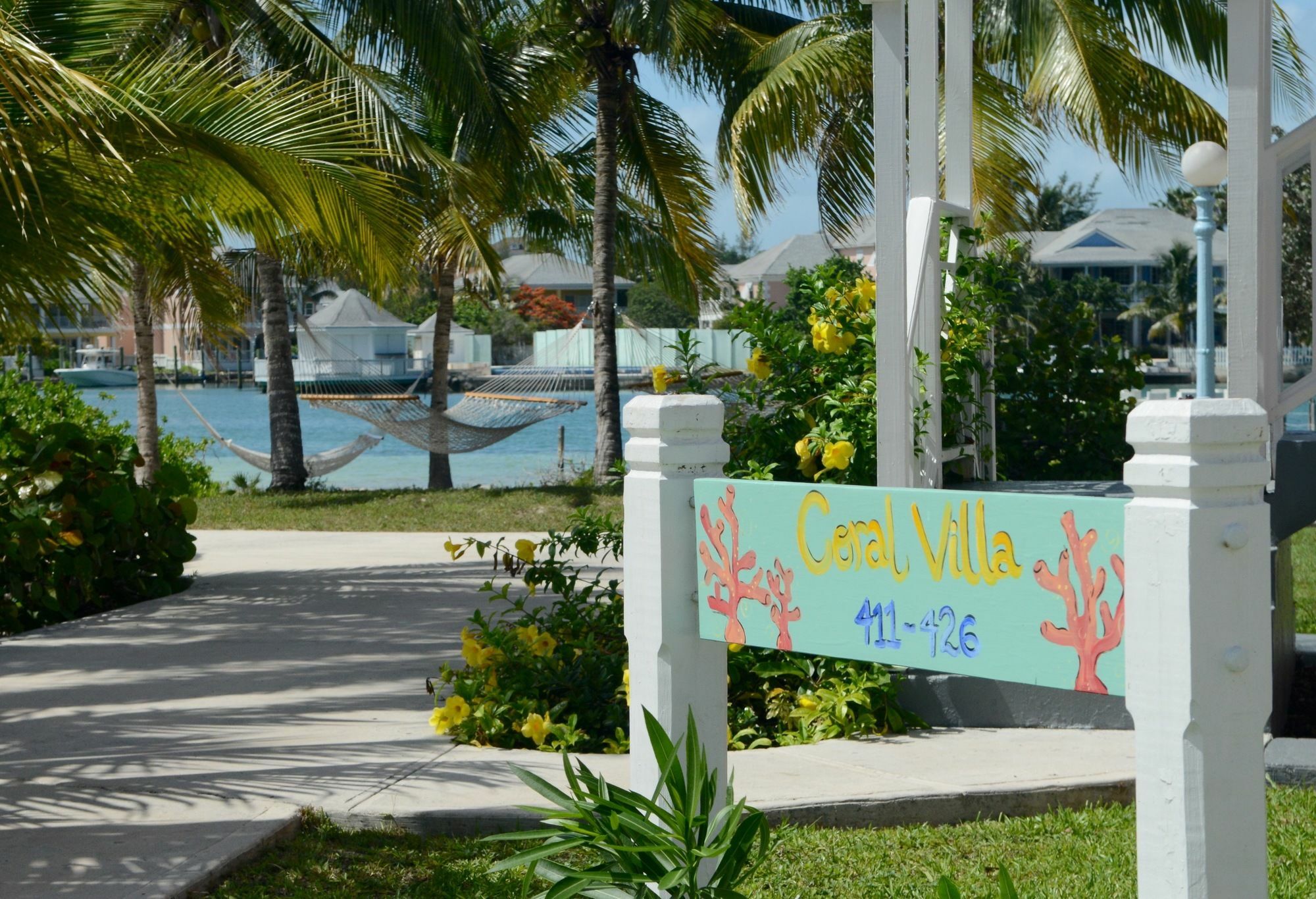Sandyport Beach Resort Nassau Buitenkant foto